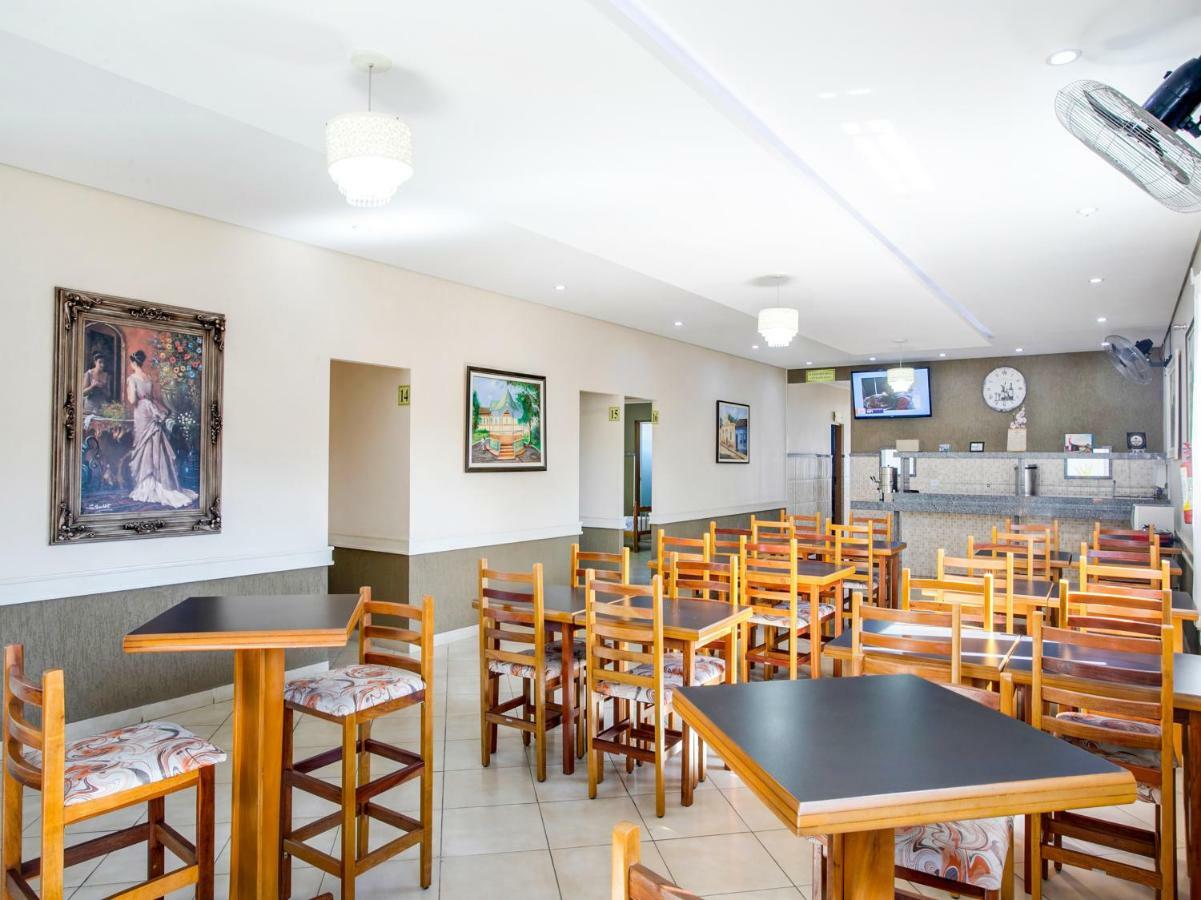 Oyo Hotel Dayse Santana de Parnaíba Eksteriør bilde